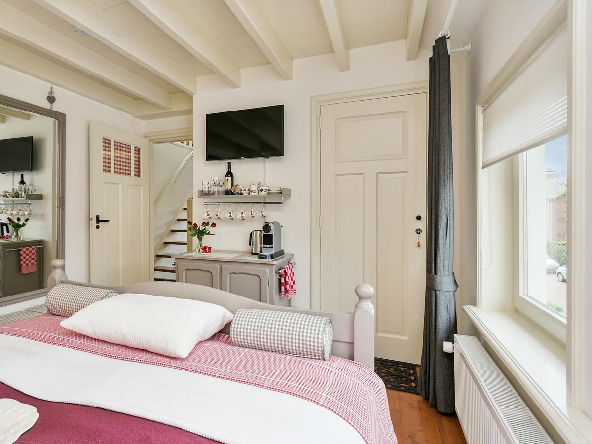 B&B Het Pronkbed Oirschot Exterior photo